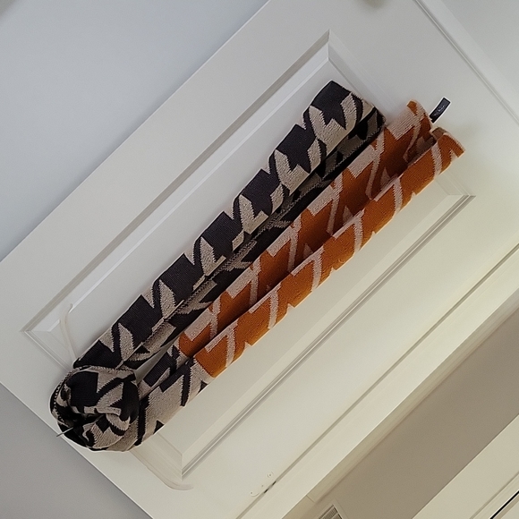 RW&CO Scarf - Picture 5 of 5